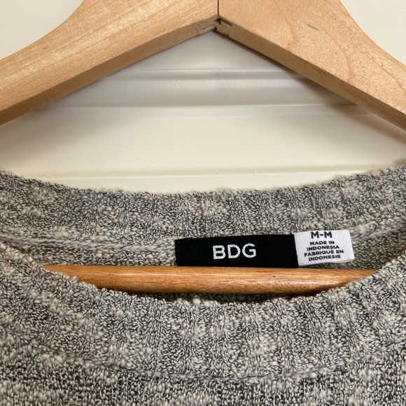 Urban Outfitters sweater - Picture 2 of 2